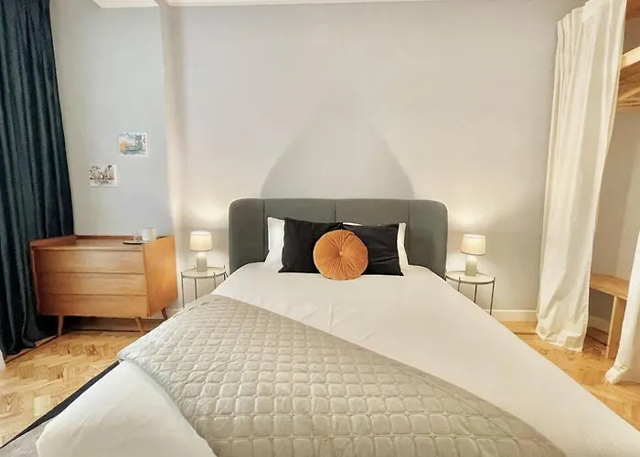 Apartamento Valmor Avenue Vintage Chiq By Homeful