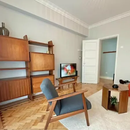 Valmor Avenue Vintage Chiq By Homeful Apartment *